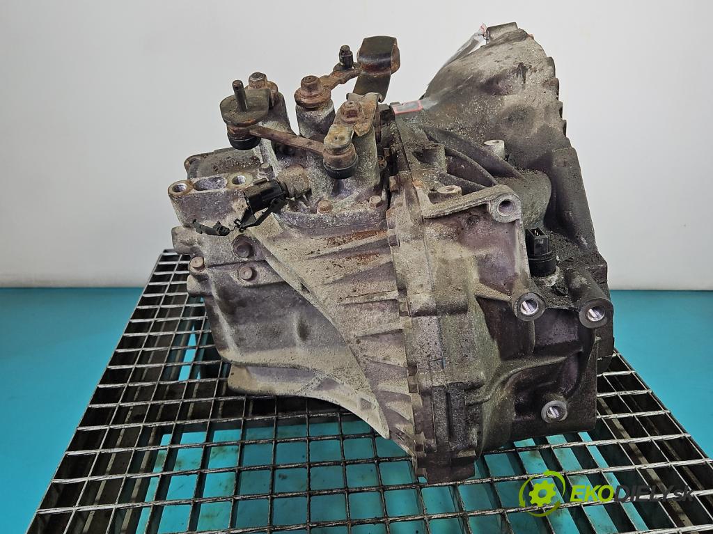 Hyundai Sonata V 2004-2009 2.4 16V 162 HP manual 119 kW 2359 cm3 4- prevodovka stupeň,rýchlosť manual S501JA