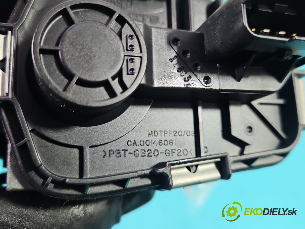 Renault Clio II 1998-2012 1,2.0 16V 75 HP manual 55 kW 1149 cm3 3- klapka 8200067219 (Škrtiaca klapka)