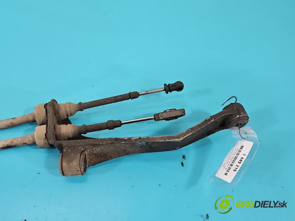 Vw Polo III 6N 1994-2001 1.4 mpi 60 HP manual 44 kW 1390 cm3 5- Páka: Změny: stupeň,rýchlosť  (Rýchlostná páka (kulisa))