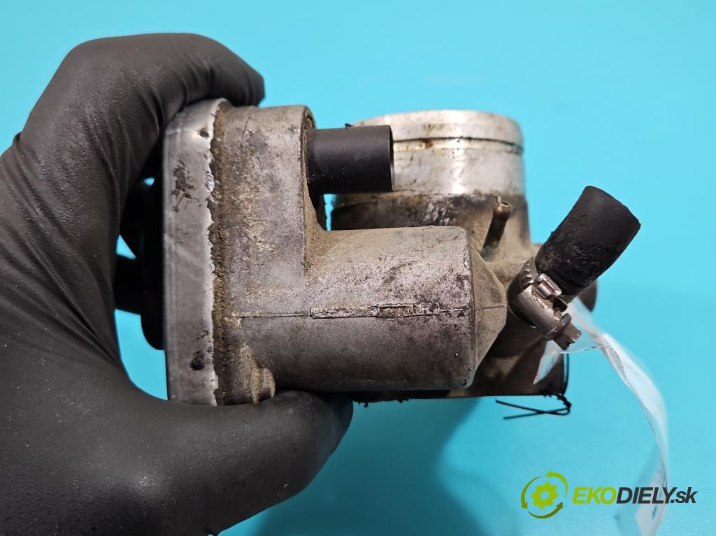 Vw Passat B5 1995-2005 1.6 8V 102 HP manual 75 kW 1595 cm3 5- klapka 06B133062P (Škrtiaca klapka)