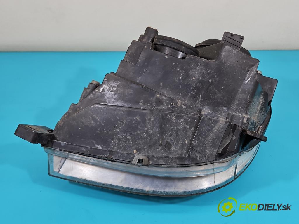 Citroen Xsara II 2000-2004 1.6 16V 109 HP manual 80 kW 1587 cm3 5- Reflektor: pravý  (Svetlo predné pravé)