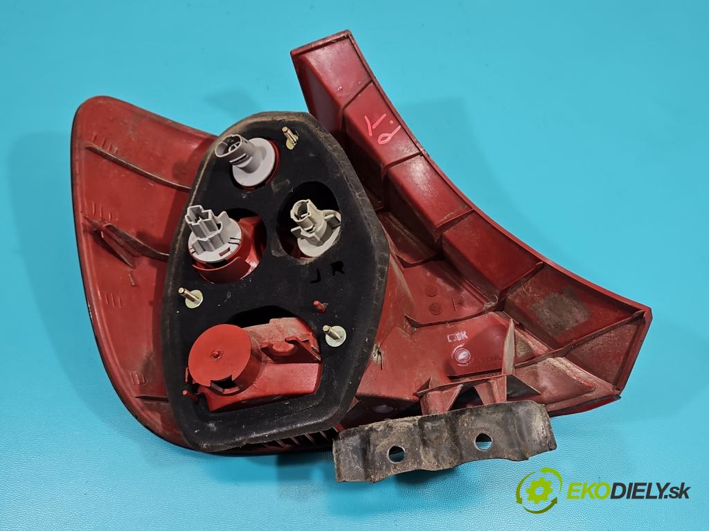 Honda Civic VII 2000-2006 1.4 16V 90 HP manual 66 kW 1396 cm3 3- svetlo / reflektor zadné pravé  (Kľučka dverí ostatné)