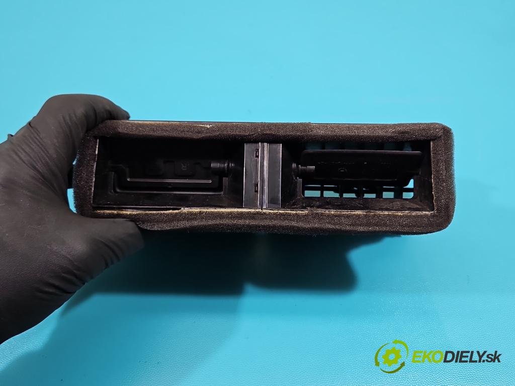 Vw Passat CC 2008-2016 2.0 tdi 140 HP automatic 103 kW 1968 cm3 4- Mřížka: kúrenia stredová 3AB819728A (Mriežka kúrenia (fukár))