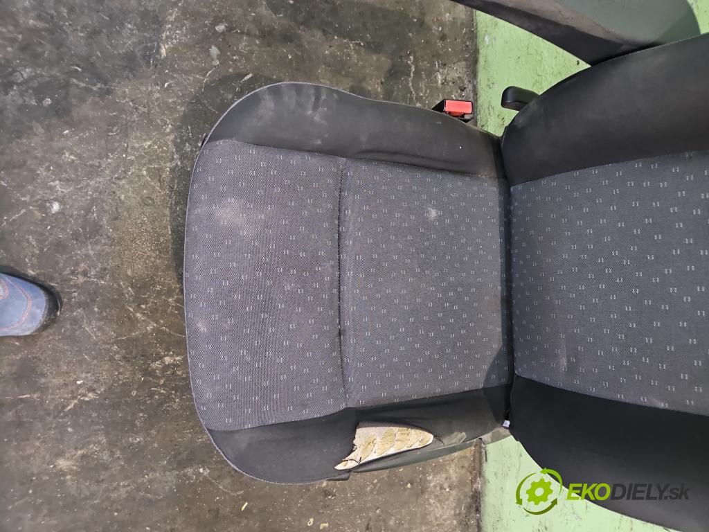 Opel Movano III 2010-2022 2.3 cdti 136 HP manual 100 kW 2299 cm3 5- Sedačka ľavý  (Sedadlo)