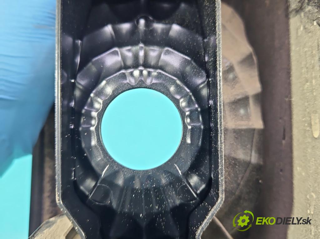 Opel Movano III 2010-2022 2.3 cdti 136 HP manual 100 kW 2299 cm3 5- svetlo / reflektor zadné ľavé  (Kľučka dverí ostatné)