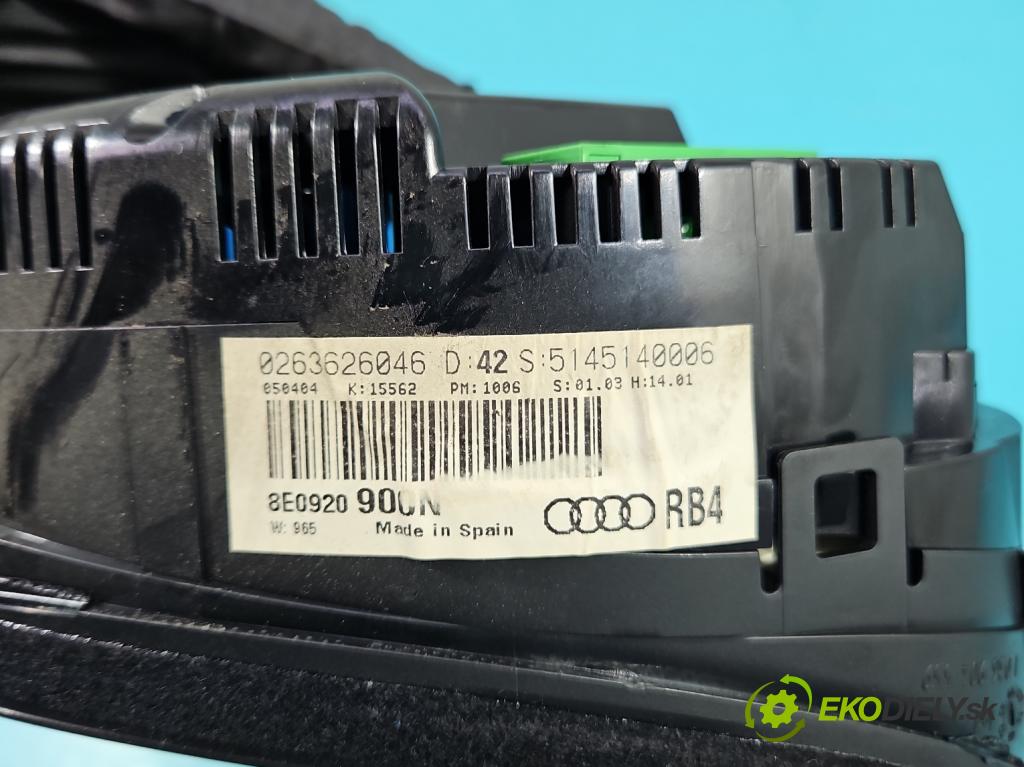 Audi A4 B6 2000-2004 2.0 FSI 150 HP manual 110 kW 1984 cm3 4- prístrojovka/ budíky 8E0920900N (Prístrojová doska)