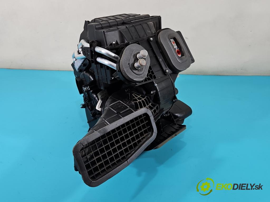 Dacia Lodgy 2012-2022 1.6 8V 82 hp manual 60,5 kW 1598 cm3 5- radiátor  (Radiátory topení)