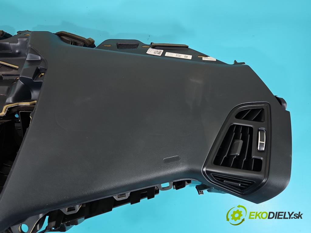 Ford C-Max II 2010-2019 1.6 tdci 116 HP manual 85 kW 1560 cm3 5- kokpit,pristrojová doska rozdeľovacia