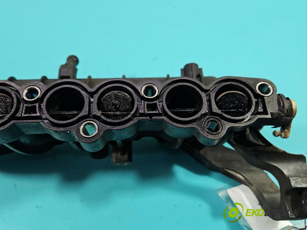 Hyundai I40 1.7 crdi 136 HP manual 100 kW 1685 cm3 5- zvod nasávací 106091 (Sacie potrubie)