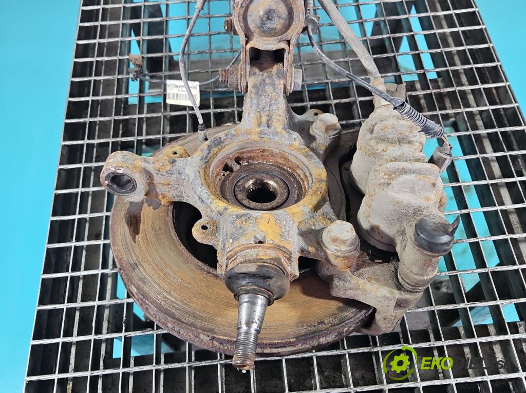 Opel Movano III 2010-2022 2.3 cdti 136hp manual 100 kW 2299 cm3 5- náboj levé  (Náboje)