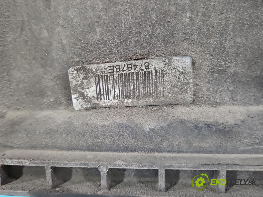 Opel Vectra C 2002-2008 1.9 cdti 120 HP manual 88 kW 1910 cm3 5- Ventilátor chladiča 874678E