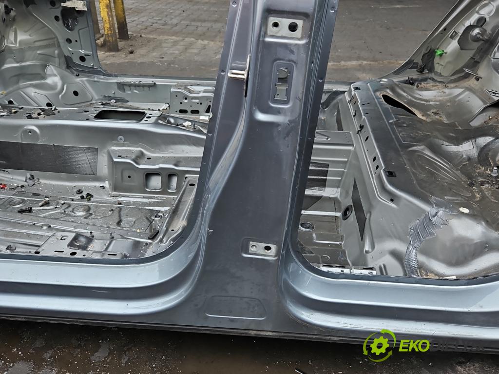 Skoda Karoq 2017- 1.5 TSI 150 HP automatic 110 kW 1498 cm3 5- Práh: ľavý  (Karoséria ostatné)