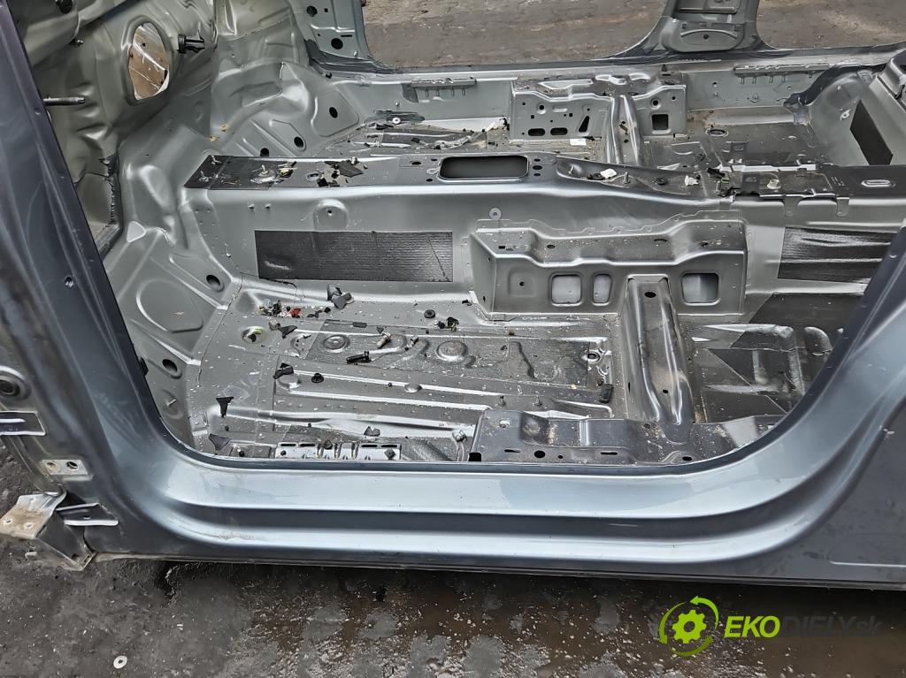 Skoda Karoq 2017- 1.5 TSI 150 HP automatic 110 kW 1498 cm3 5- Práh: ľavý  (Karoséria ostatné)