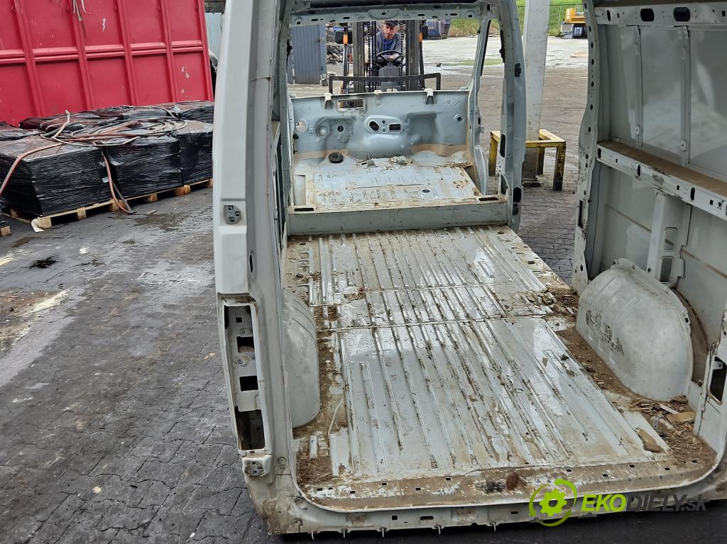 Opel Movano III 2010-2022 2.3 cdti 136 HP manual 100 kW 2299 cm3 5- blatník zadné ľavý