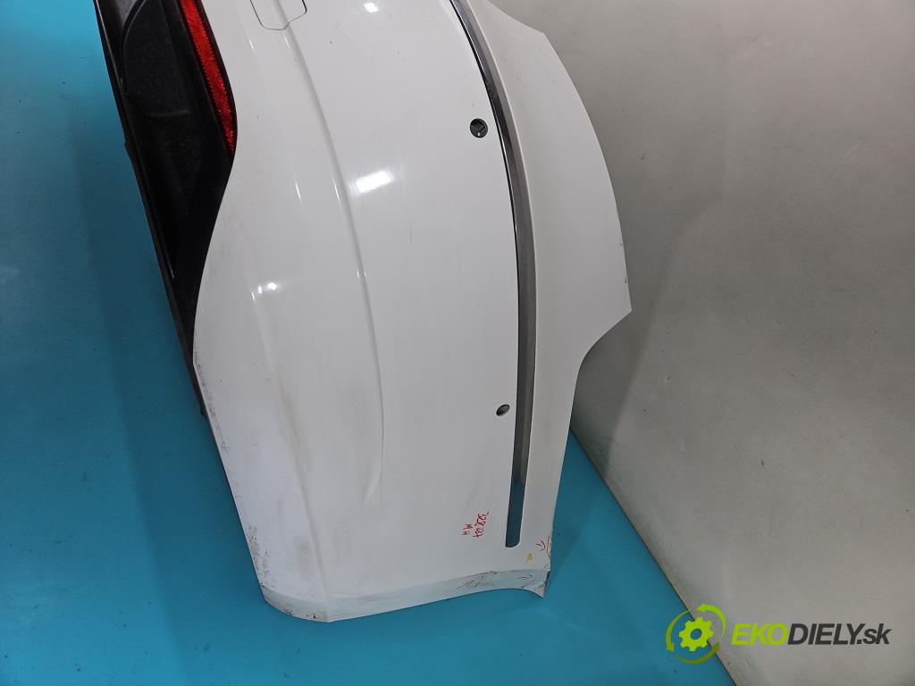 Vw Passat CC 2008-2016 2.0 tdi 140 hp automatic 103 kW 1968 cm3 4- nárazník zadní  (Klika dveří ostatní)