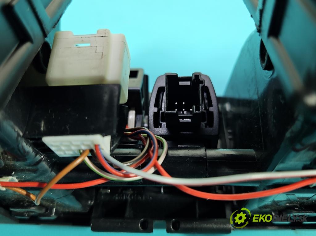 Bmw 5 F10 2010-2017 2.0d 218 HP automatic 160 kW 1995 cm3 5- Mřížka: kúrenia stredová 16828110 (Mriežka kúrenia (fukár))