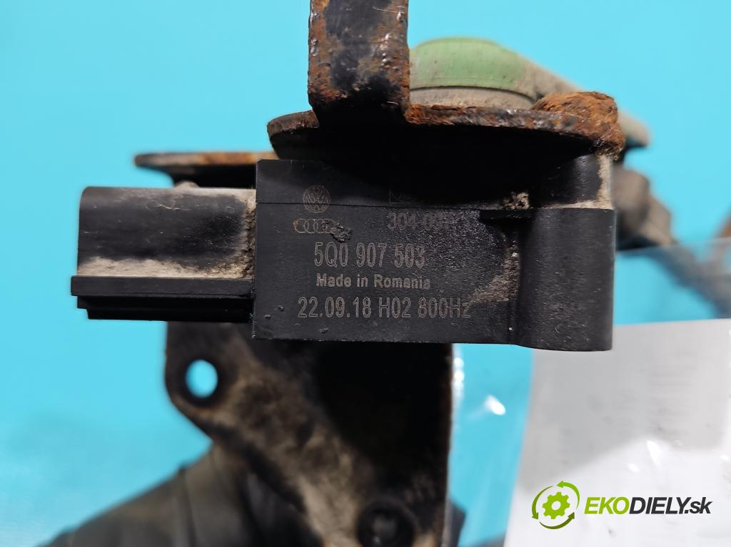 Skoda Karoq 2017- 1.5 TSI 150 hp automatic 110 kW 1498 cm3 5- snímač nastavení xenon 5Q0907503 (Snímače)