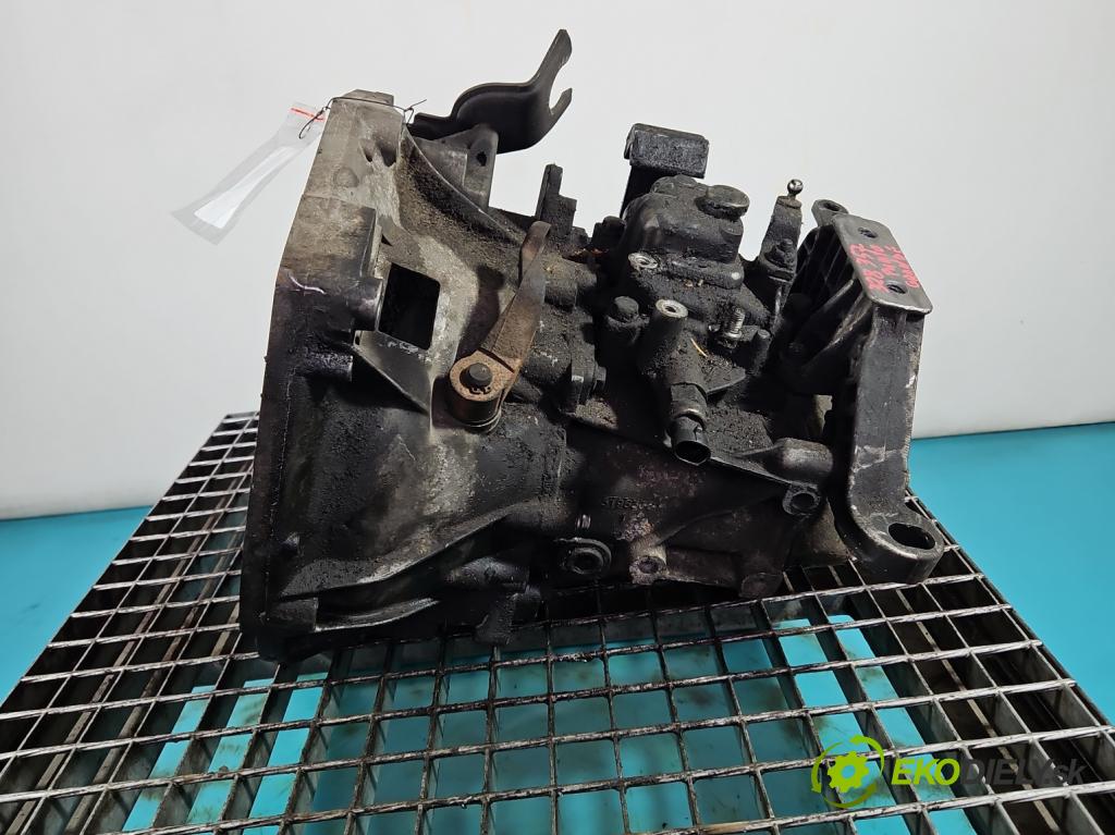 Fiat Punto Grande 1.2 8V 69KM manual 51 kW 1242 cm3 5- prevodovka stupeň,rýchlosť manual