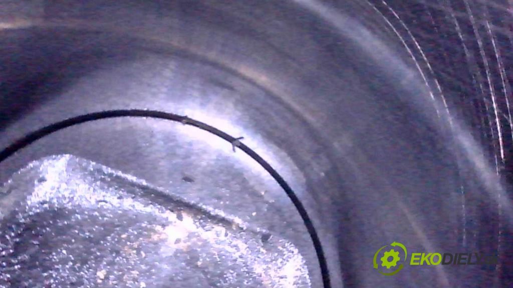 Fiat Punto Grande 1.2 8V 69KM manual 51 kW 1242 cm3 5- motor benzín 169A4000