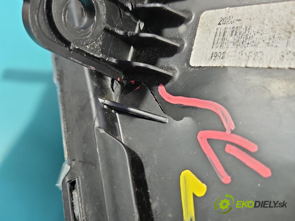 Hyundai Kona I 2017-2023 1.0 120 HP manual 88,3 kW 998 cm3 5- Reflektor: pravý 92102J9000 (Svetlo predné pravé)