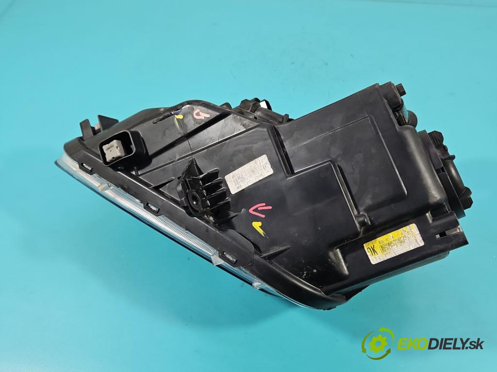 Hyundai Kona I 2017-2023 1.0 120 HP manual 88,3 kW 998 cm3 5- Reflektor: pravý 92102J9000 (Svetlo predné pravé)