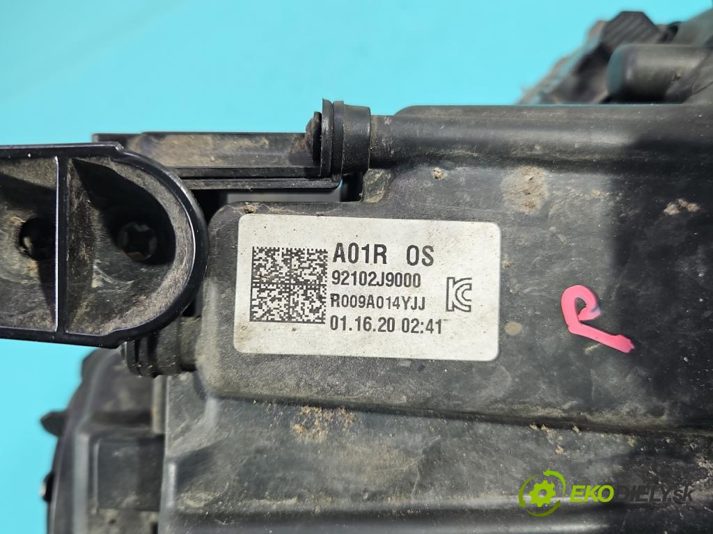 Hyundai Kona I 2017-2023 1.0 120 HP manual 88,3 kW 998 cm3 5- Reflektor: pravý 92102J9000 (Svetlo predné pravé)