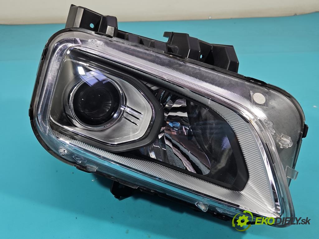 Hyundai Kona I 2017-2023 1.0 120 HP manual 88,3 kW 998 cm3 5- Reflektor: pravý 92102J9000 (Svetlo predné pravé)