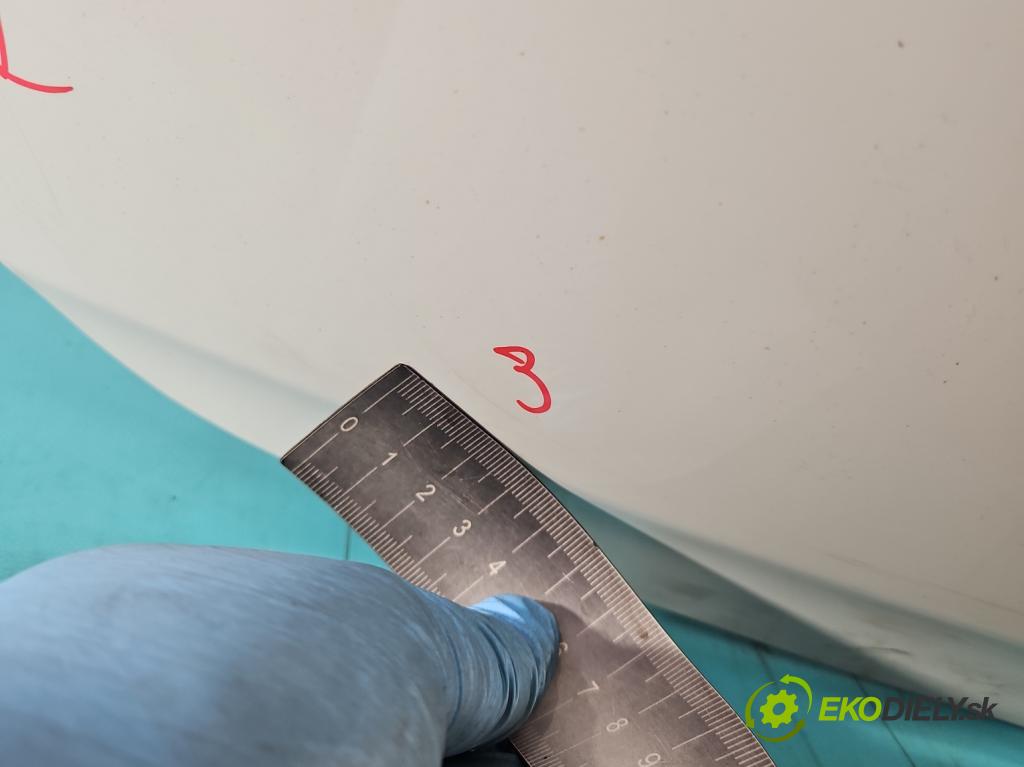 Bmw 5 F10 2010-2017 2.0d 218 hp automatic 160 kW 1995 cm3 5- zadní kufrové dveře  (Zadní kapoty)