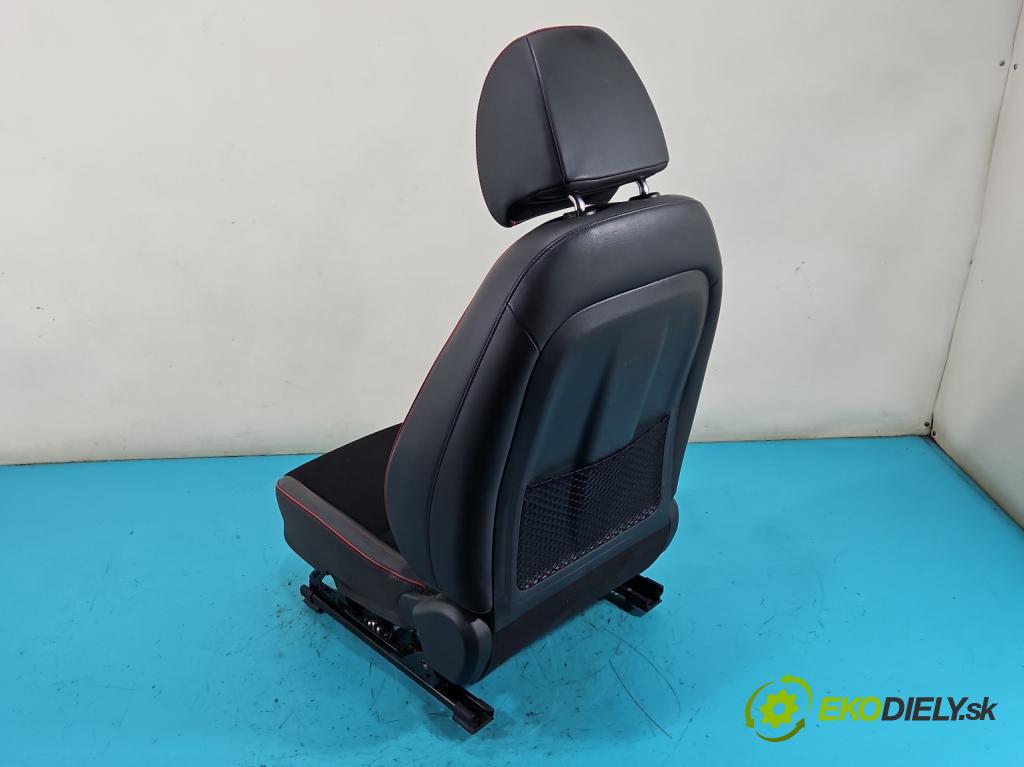 Hyundai Kona I 2017-2023 1.0 120 HP manual 88,3 kW 998 cm3 5- Sedačka pravý  (Sedadlo)