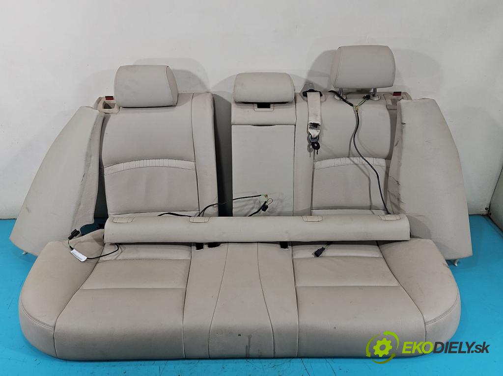 Bmw 5 F10 2010-2017 2.0d 218 HP automatic 160 kW 1995 cm3 5- Pohovka: zadné  (Sedadlo)
