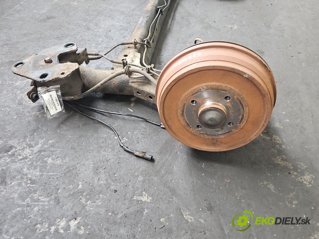 Dacia Lodgy 2012-2022 1.6 8V 82 hp manual 60,5 kW 1598 cm3 5- zadní výztuha  (Výztuhy zadní)