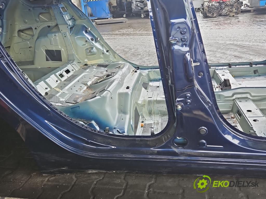 Fiat Tipo II 2015- 1.4 16V 95 HP manual 70 kW 1368 cm3 5- Práh: pravý  (Karoséria ostatné)