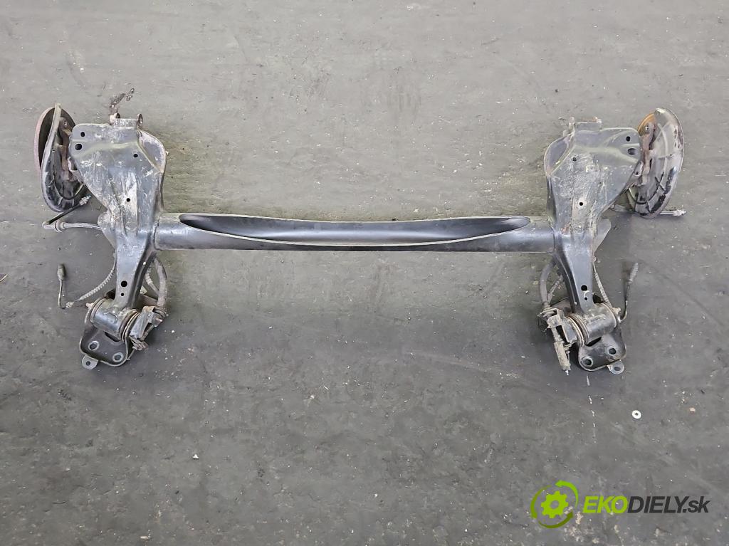 Fiat Tipo II 2015- 1.4 16V 95 hp manual 70 kW 1368 cm3 5- zadní výztuha  (Výztuhy zadní)