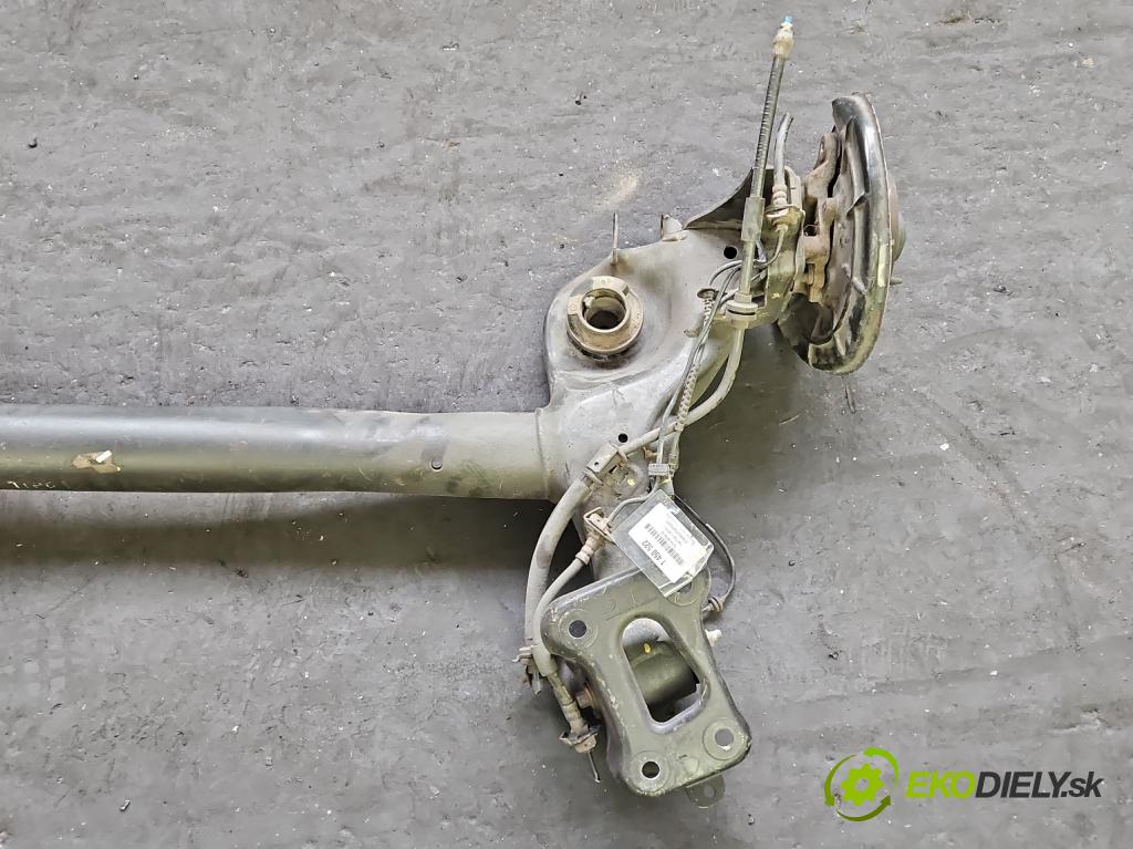 Fiat Tipo II 2015- 1.4 16V 95 hp manual 70 kW 1368 cm3 5- zadní výztuha  (Výztuhy zadní)