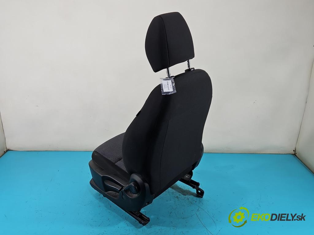 Fiat Tipo II 2015- 1.4 16V 95 HP manual 70 kW 1368 cm3 5- Sedačka ľavý  (Sedačka, sedadlo)