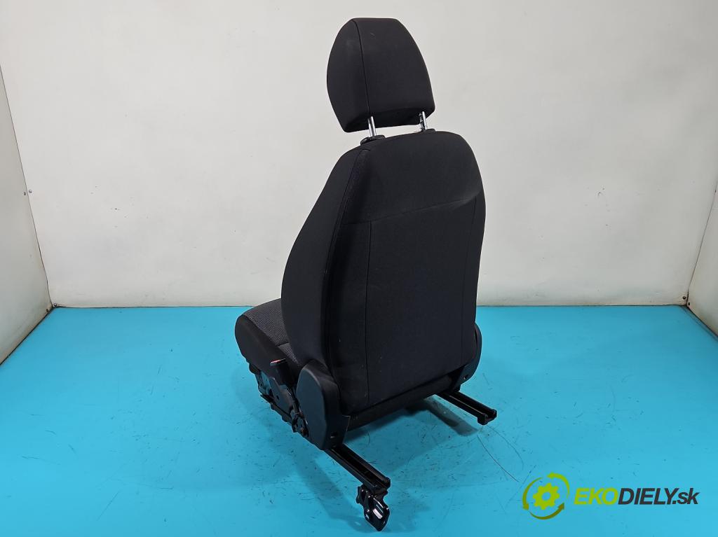 Fiat Tipo II 2015- 1.4 16V 95 HP manual 70 kW 1368 cm3 5- Sedačka pravý  (Sedačka, sedadlo)