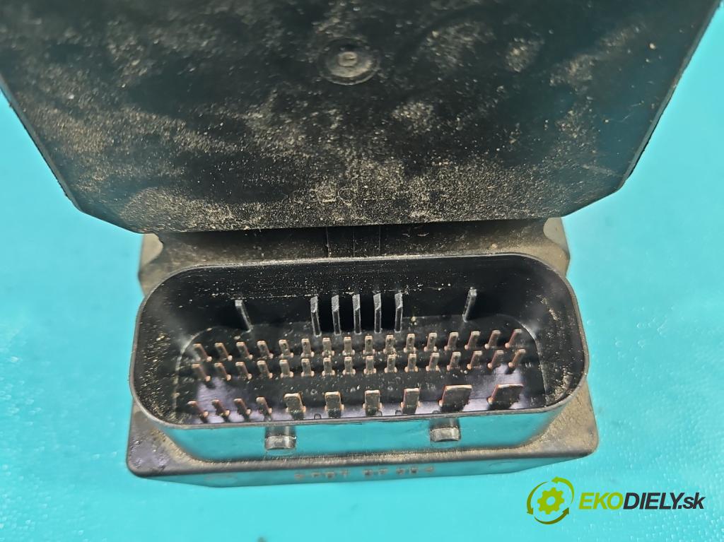 Audi A4 B6 2000-2004 2.0 FSI 150 HP manual 110 kW 1984 cm3 4- čerpadlo abs 8E0614517 (Pumpa ABS)