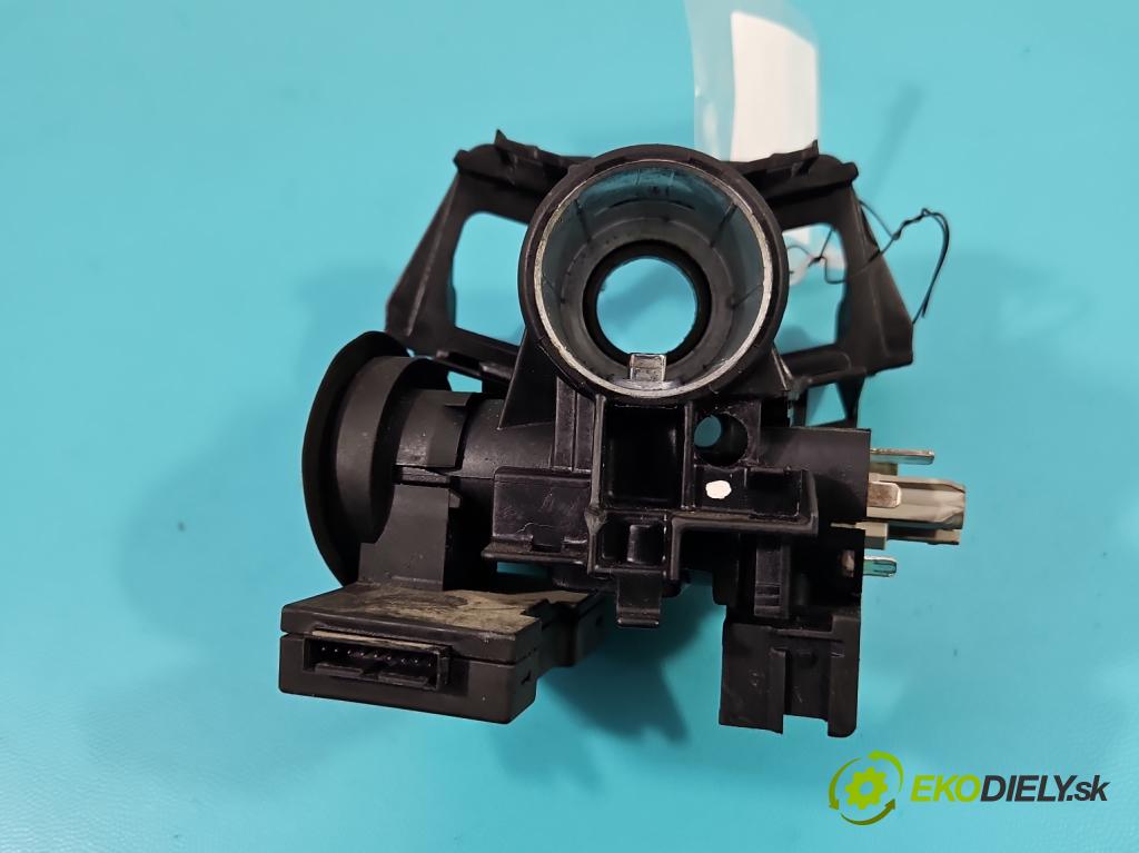 Opel Astra II 1998-2009 1.6 16V 101 hp manual 74 kW 1598 cm3 5- spínací skříňka  (Spínací skříňky a klíče)