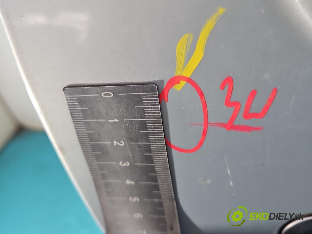 Renault Scenic I 1996-2003 1.6 16V 107 HP manual 79 kW 1598 cm3 5- dvere predné pravé  (Kľučka dverí ostatné)