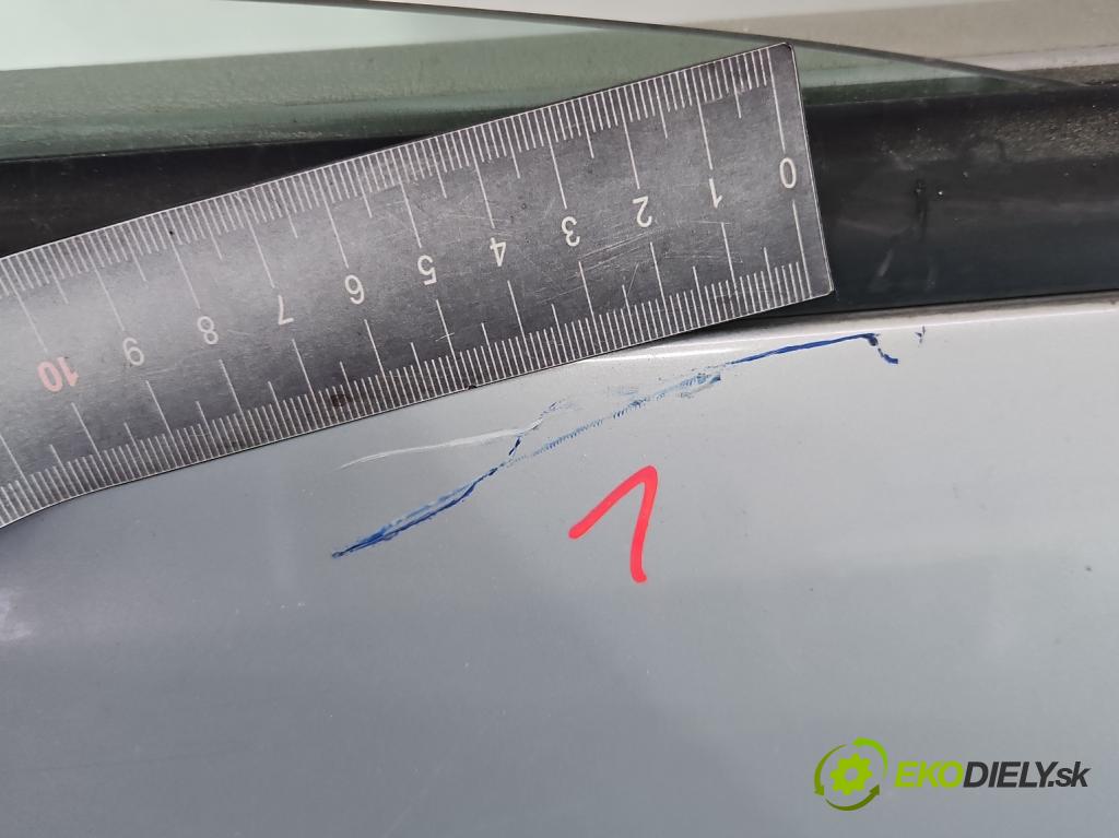 Renault Scenic I 1996-2003 1.6 16V 107 HP manual 79 kW 1598 cm3 5- dvere predné pravé  (Kľučka dverí ostatné)