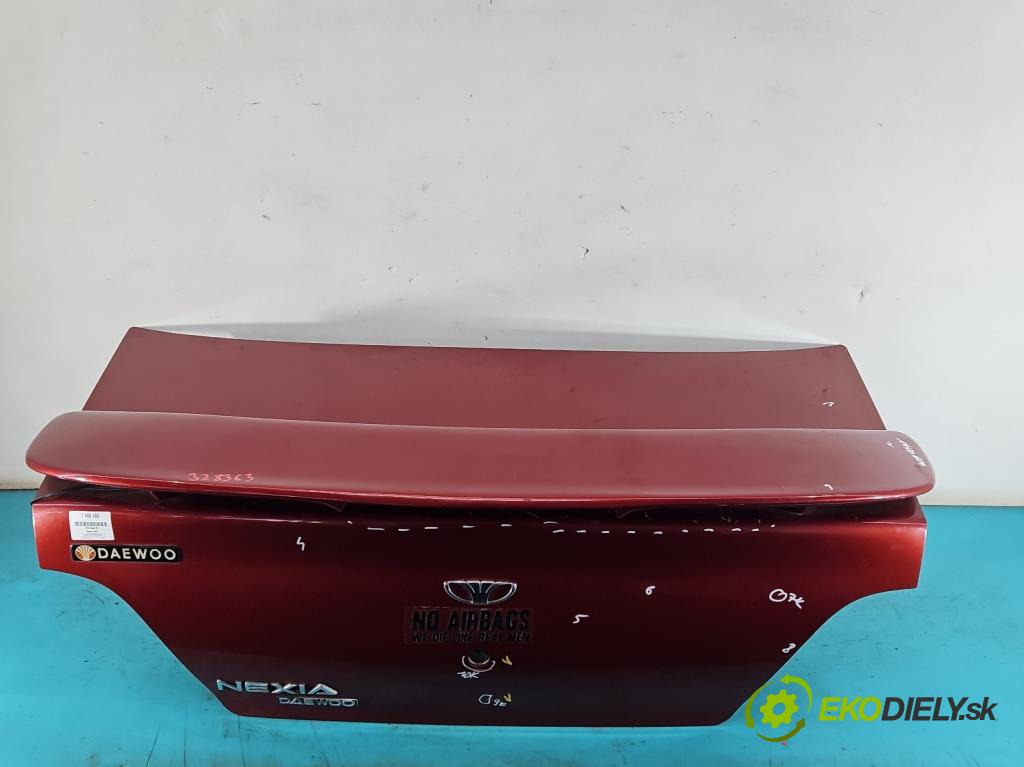 Daewoo Nexia 1.5 8V 75 HP manual 55 kW 1498 cm3 4- zadna kufor  (Kapota zadná (kufor))