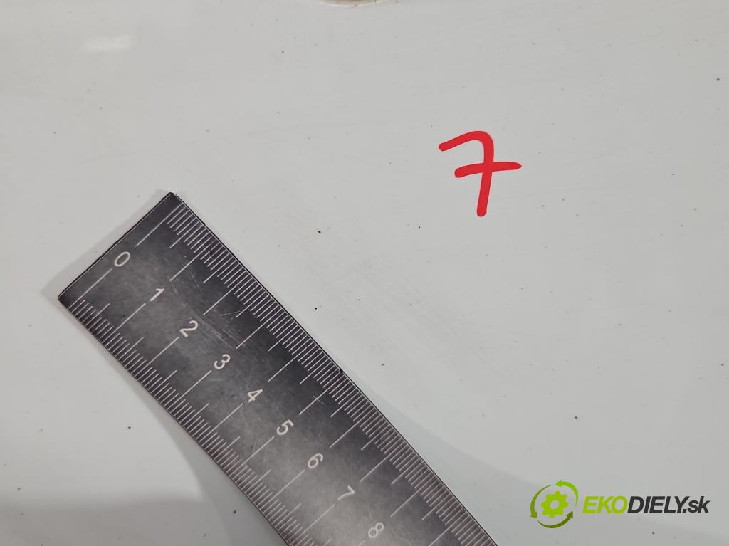 Bmw 5 F10 2010-2017 2.0d 218 hp automatic 160 kW 1995 cm3 5- blatnik přední levý  (Predné ľavé)