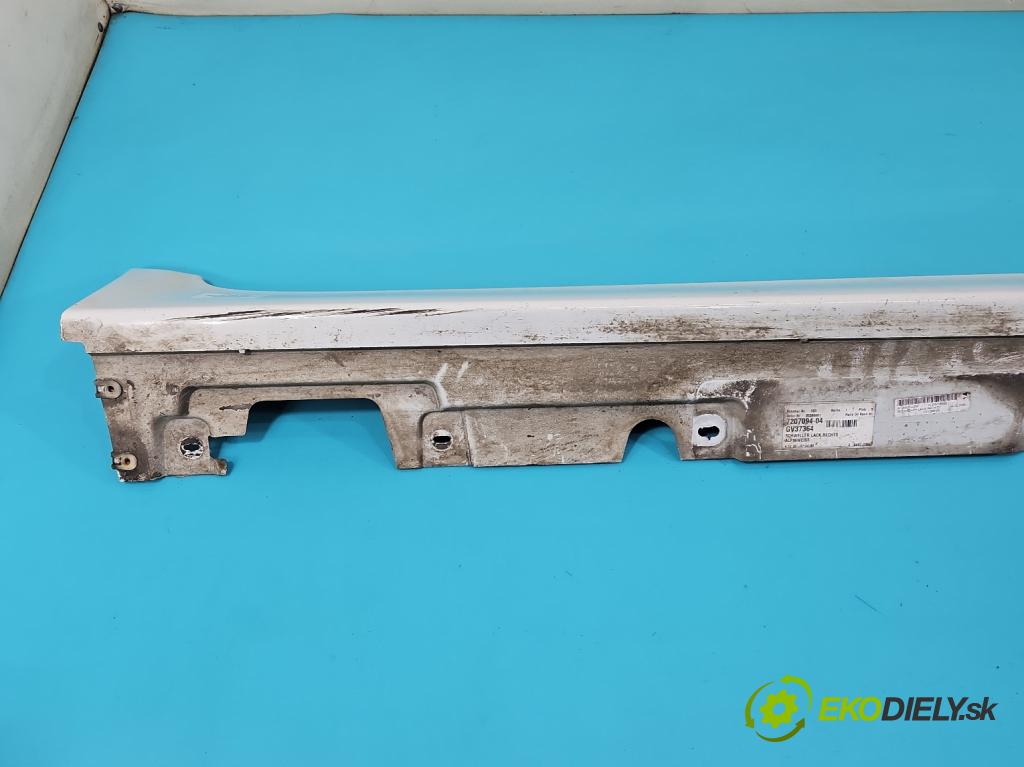 Bmw 5 F10 2010-2017 2.0d 218 hp automatic 160 kW 1995 cm3 5- lišta práh: pravé 7207094 (Prahová lišta)