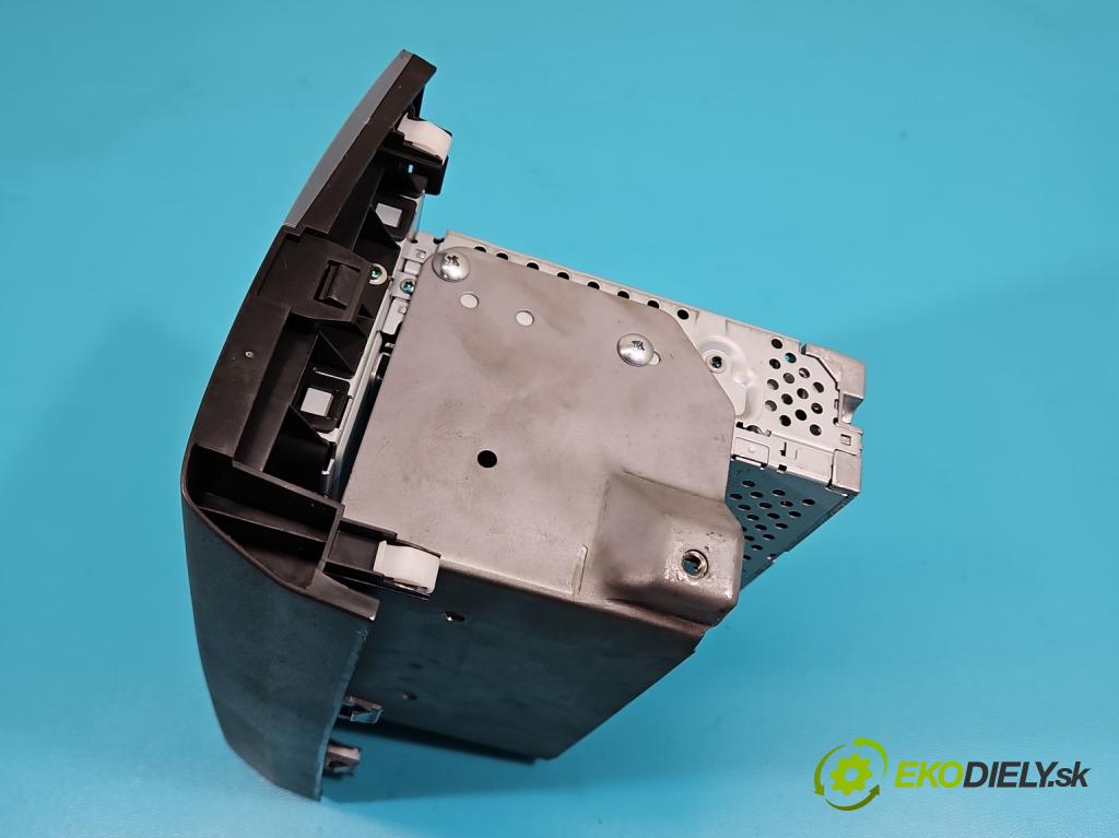 Suzuki Swift Mk6 2005-2010 1.6 16V 125 HP manual 92 kW 1586 cm3 3- Radio originál 39101-62J2