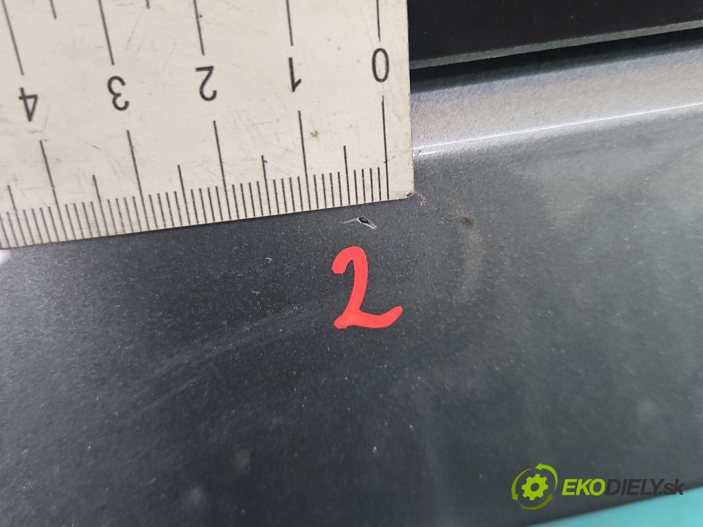 Skoda Karoq 2017- 1.5 TSI 150 HP automatic 110 kW 1498 cm3 5- zadna kufor  (Kapota zadná (kufor))