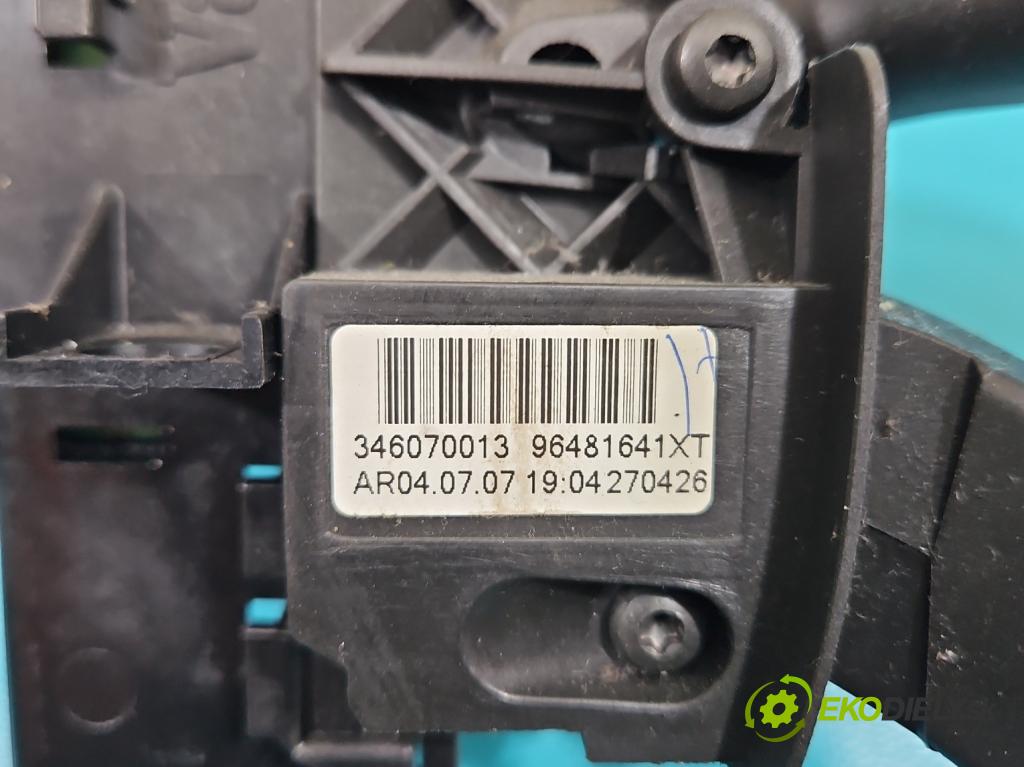 Citroen C4 Grand picasso I 2006-2013 1.6 hdi 109 HP automatic 80 kW 1560 cm3 5- prepínač komplex: 96642553XT (Prepínacie páčky pod volantom)
