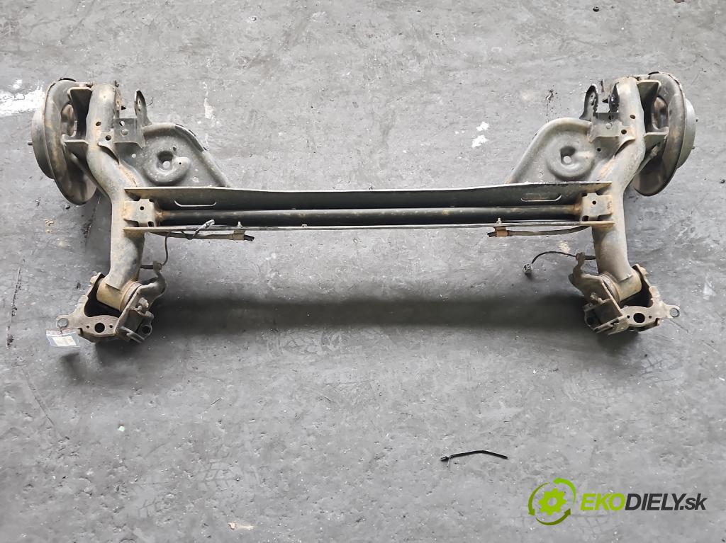 Nissan Juke I 2010-2019 1.2 T 116 hp manual 85 kW 1197 cm3 5- zadní výztuha  (Výztuhy zadní)