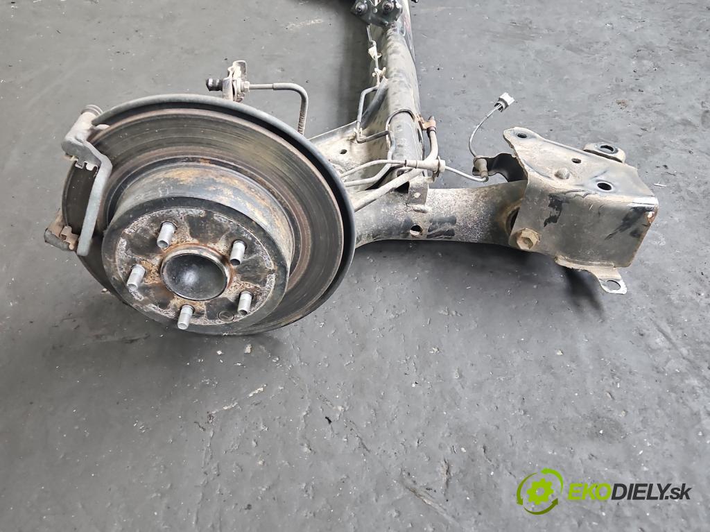 Nissan Juke I 2010-2019 1.2 T 116 hp manual 85 kW 1197 cm3 5- zadní výztuha  (Výztuhy zadní)