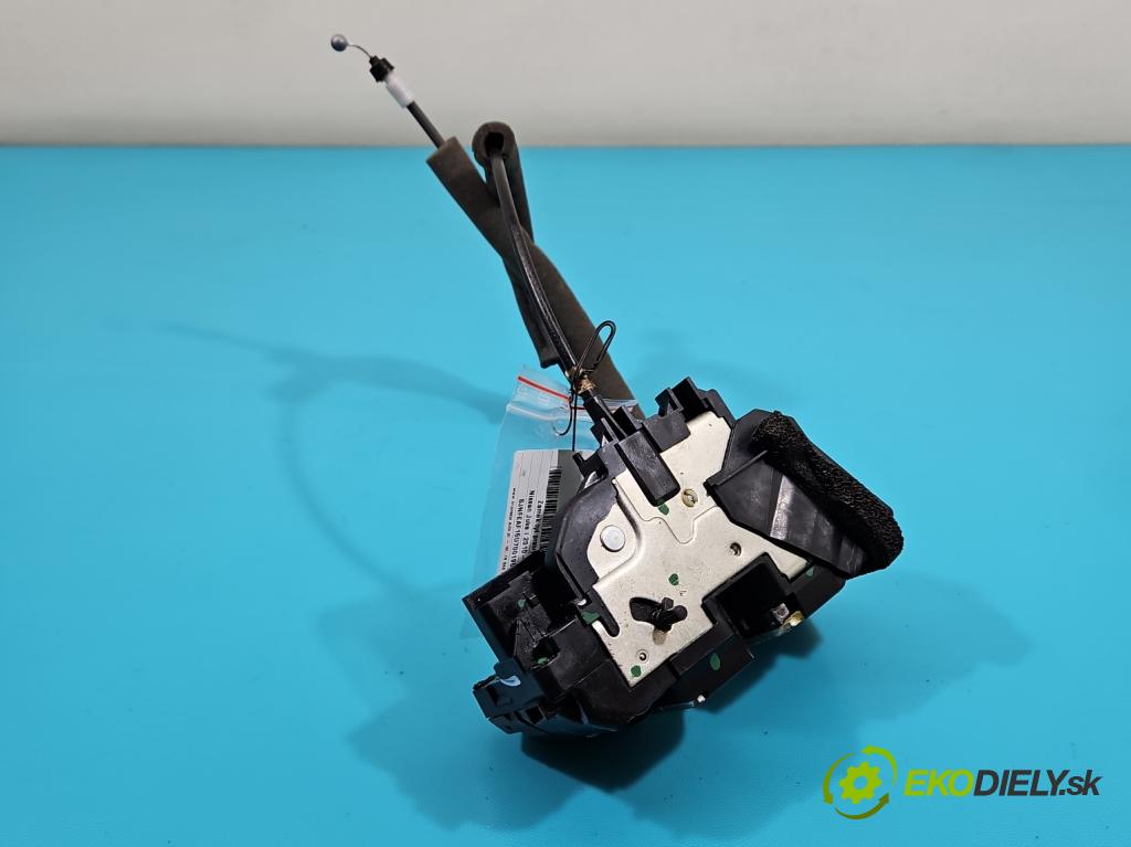 Nissan Juke I 2010-2019 1.2 T 116 hp manual 85 kW 1197 cm3 5- zámek zadní pravý 