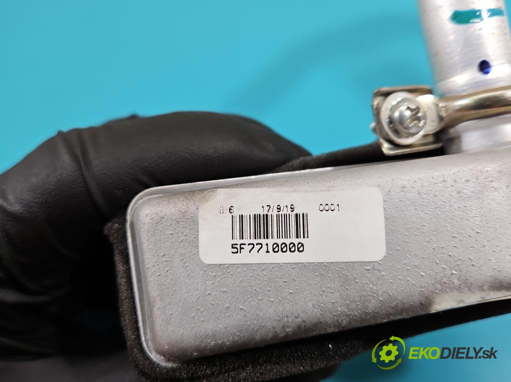 Fiat Tipo II 2015- 1.4 16V 95 hp manual 70 kW 1368 cm3 5- radiátor 164210100 (Radiátory topení)